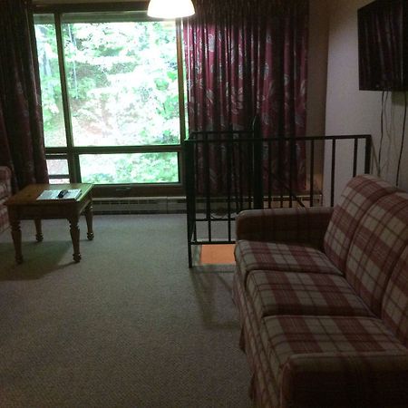 Stoneham Evergreen Valley Inn מראה חיצוני תמונה