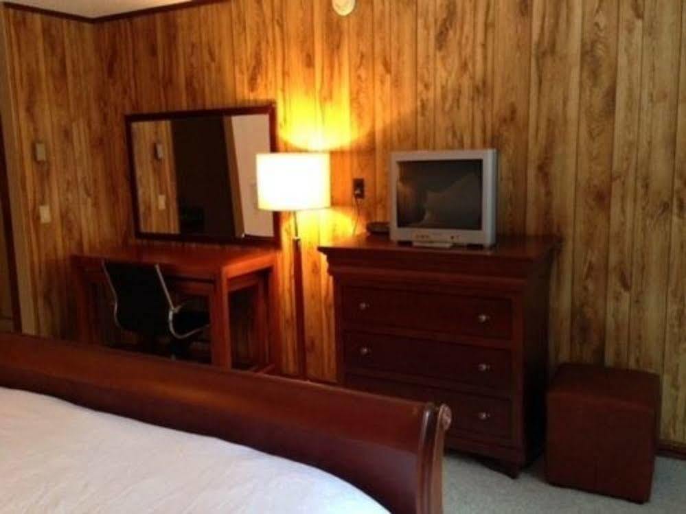 Stoneham Evergreen Valley Inn מראה חיצוני תמונה
